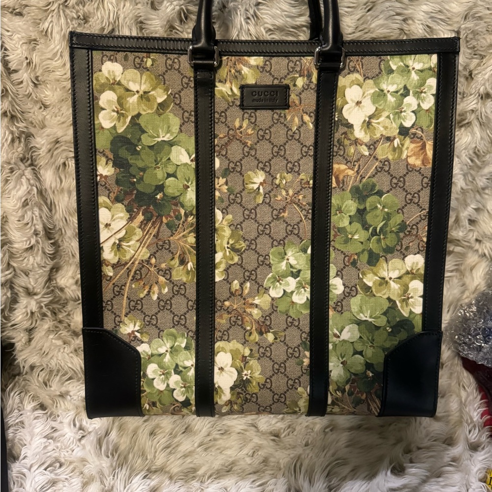 Gucci Floral tote bag-no strap🔥Final price🔥NOT negotiable!